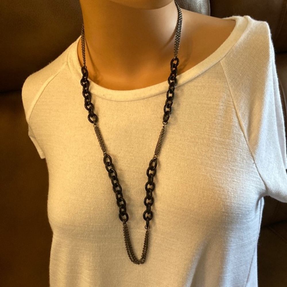 Black enamel chain link and gunmetal necklace